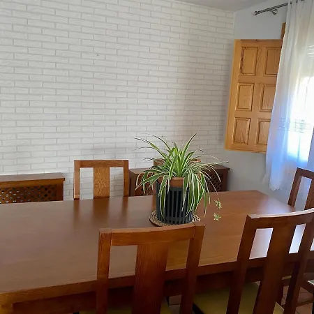 El Palacio De Juana Holiday home *