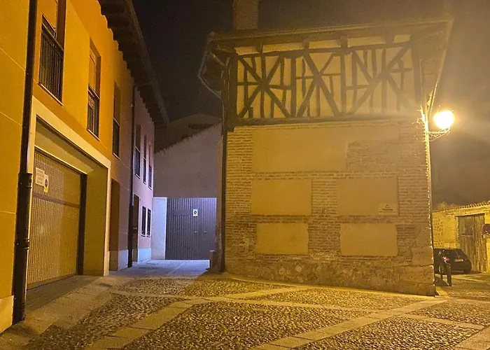 El Palacio De Juana Casa vacanze Tordesillas